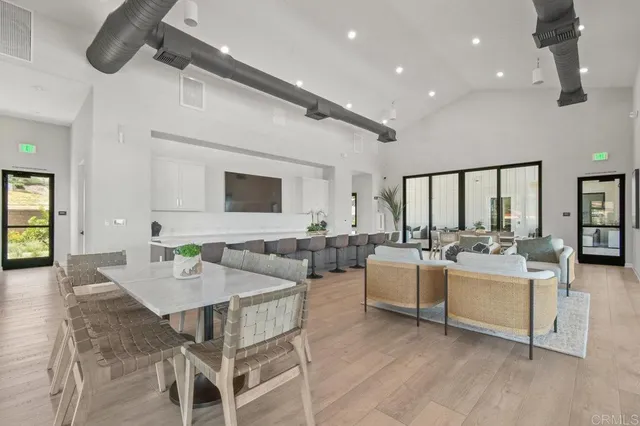 a view of a tennis court