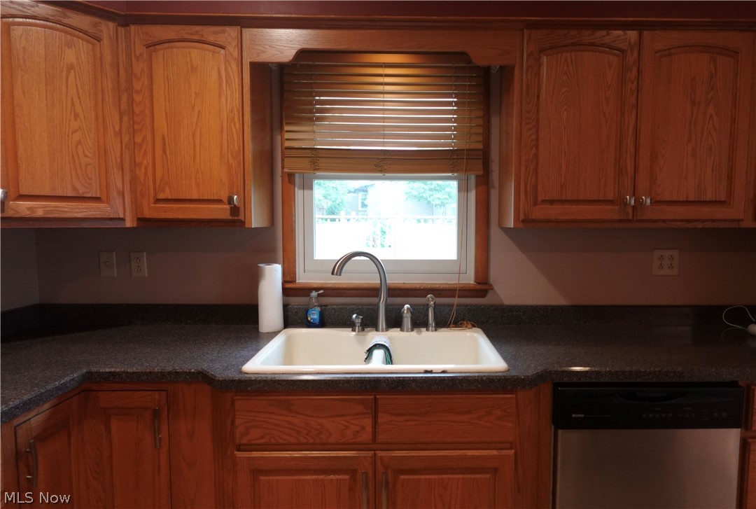 54837 High Ridge Road Bellaire, OH 43906 - Photo 15 of 33