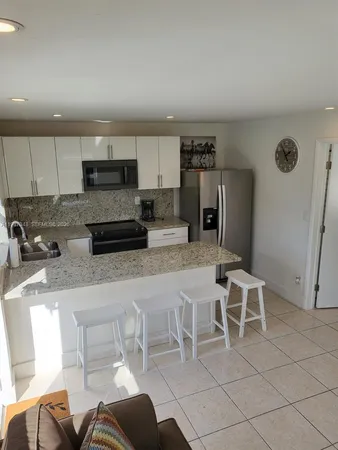 $1,850 | 6130 Grant Street, Unit 2, Hollywood, FL 33024