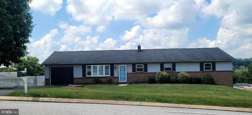 92 Kendale Road Red Lion, PA 17356 - Photo 1 of 6