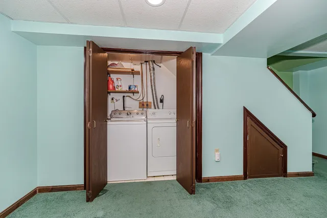 $2,400 | 44 Gillis Street, Unit D, Nashua, NH 03060