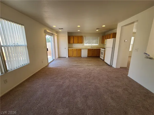 $1,950 | 5560 Walcott Drive, Las Vegas, NV 89118