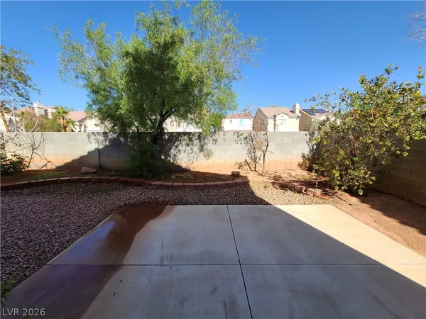 $1,950 | 5560 Walcott Drive, Las Vegas, NV 89118