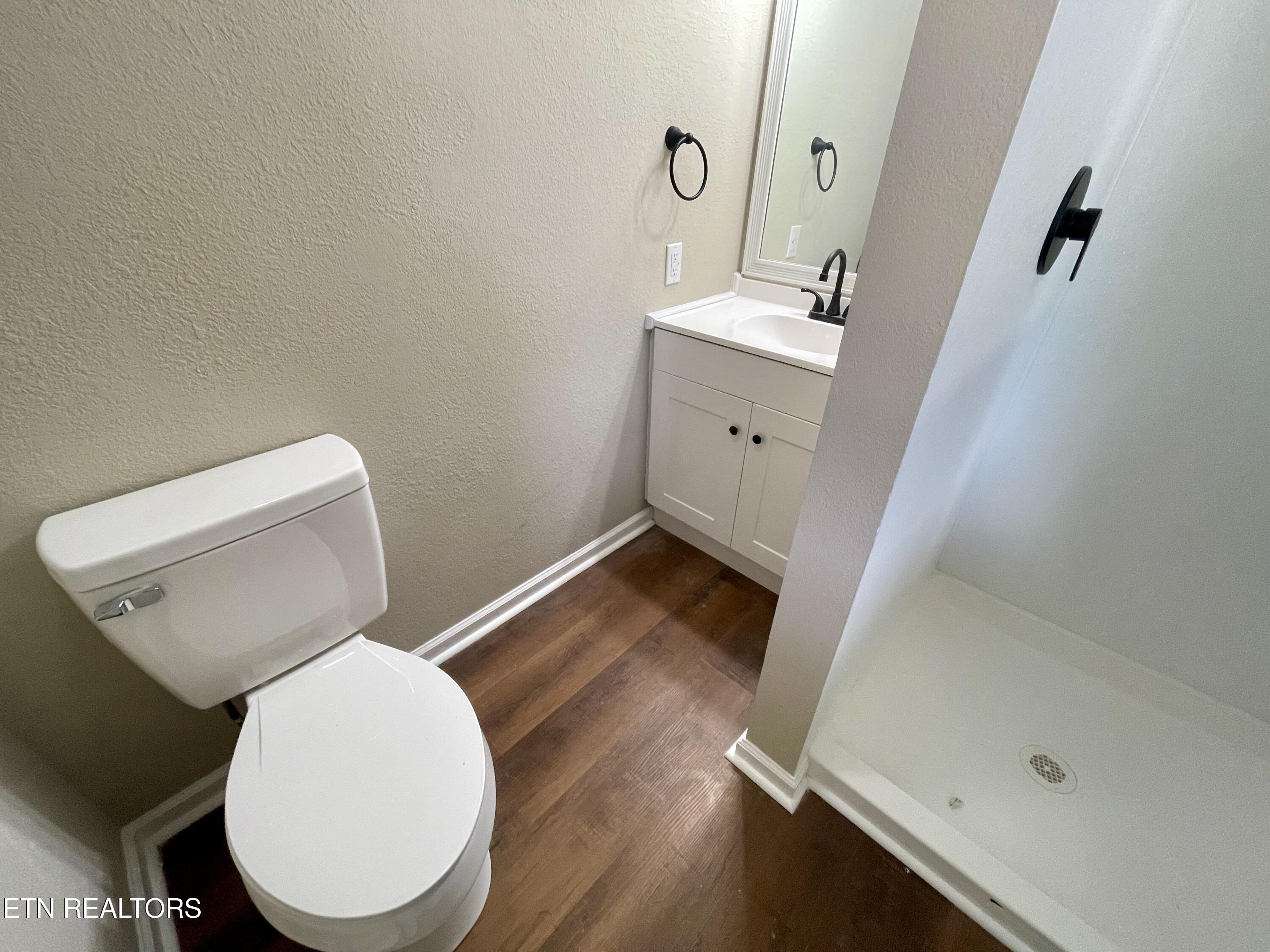 3771 Wears Valley Road, Unit 6 Sevierville, TN 37862 - Photo 16 of 19 20240626_182823633_iOS