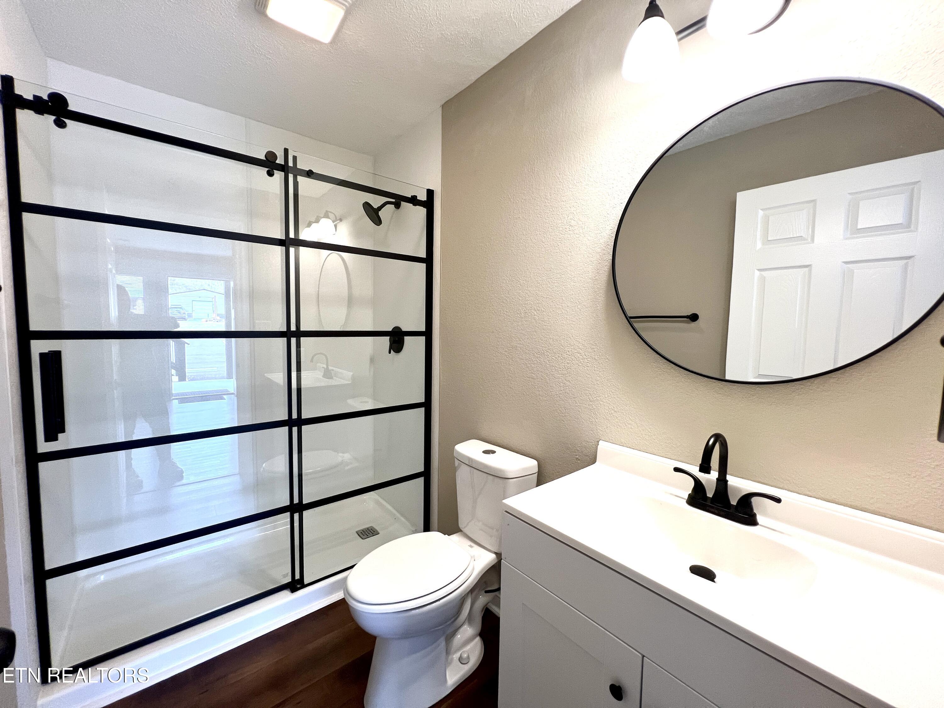 3771 Wears Valley Road, Unit 6 Sevierville, TN 37862 - Photo 5 of 19 20251007_173846889_iOS