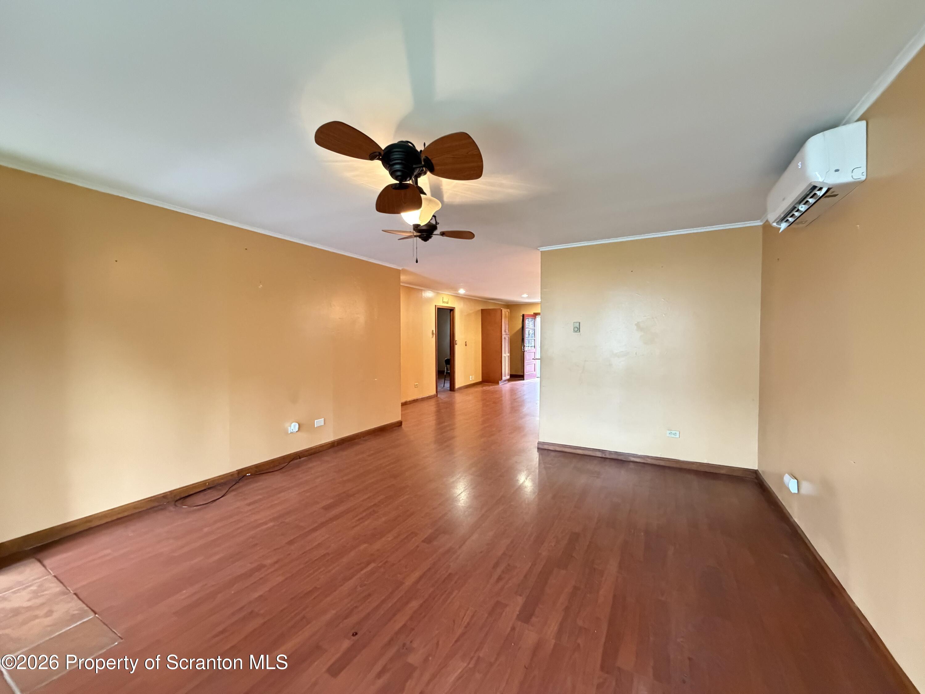 1019 Moosic Street Scranton, PA 18505 - Photo 6 of 43 IMG_0096