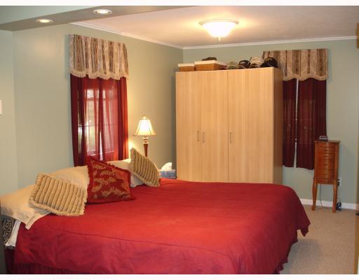 1083 Starr Road Crescent, PA 15046 - Photo 5 of 10 Master Bedroom.