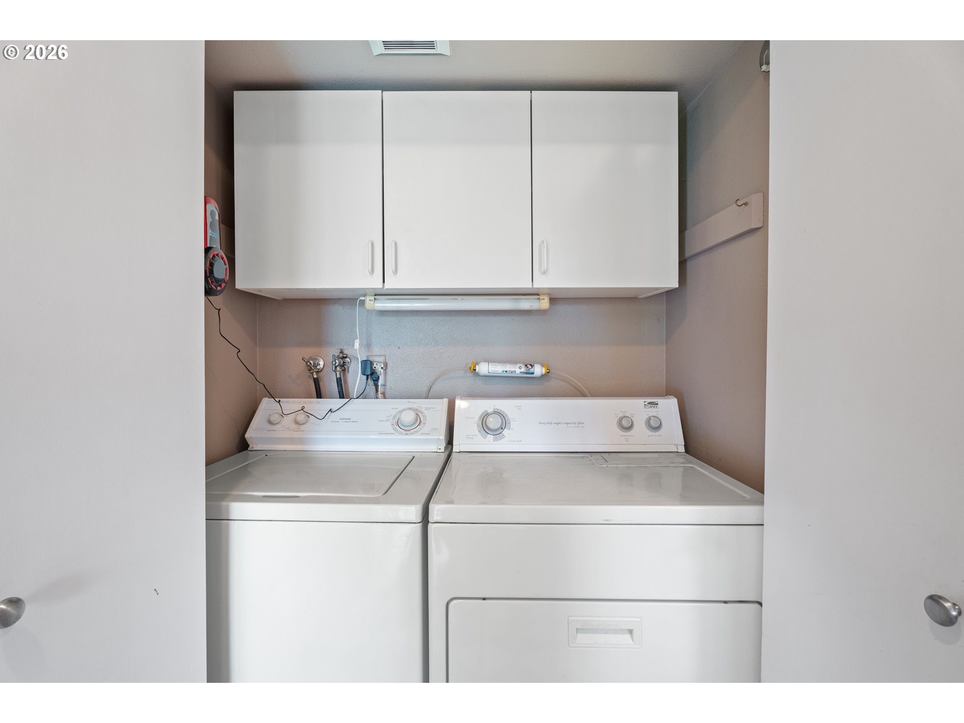 8957 Southwest Terwilliger Boulevard Portland, OR 97219 - Photo 11 of 44