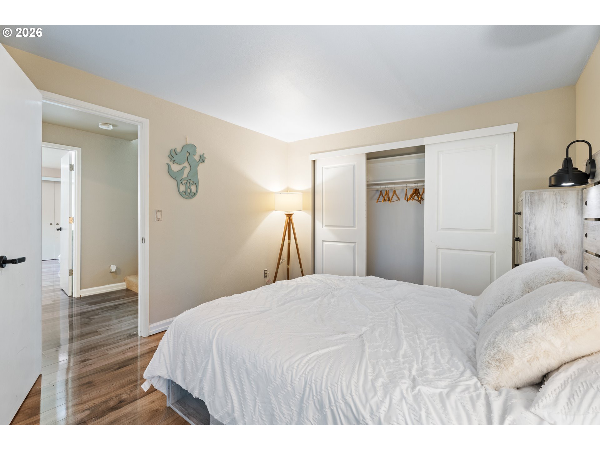 8957 Southwest Terwilliger Boulevard Portland, OR 97219 - Photo 26 of 44