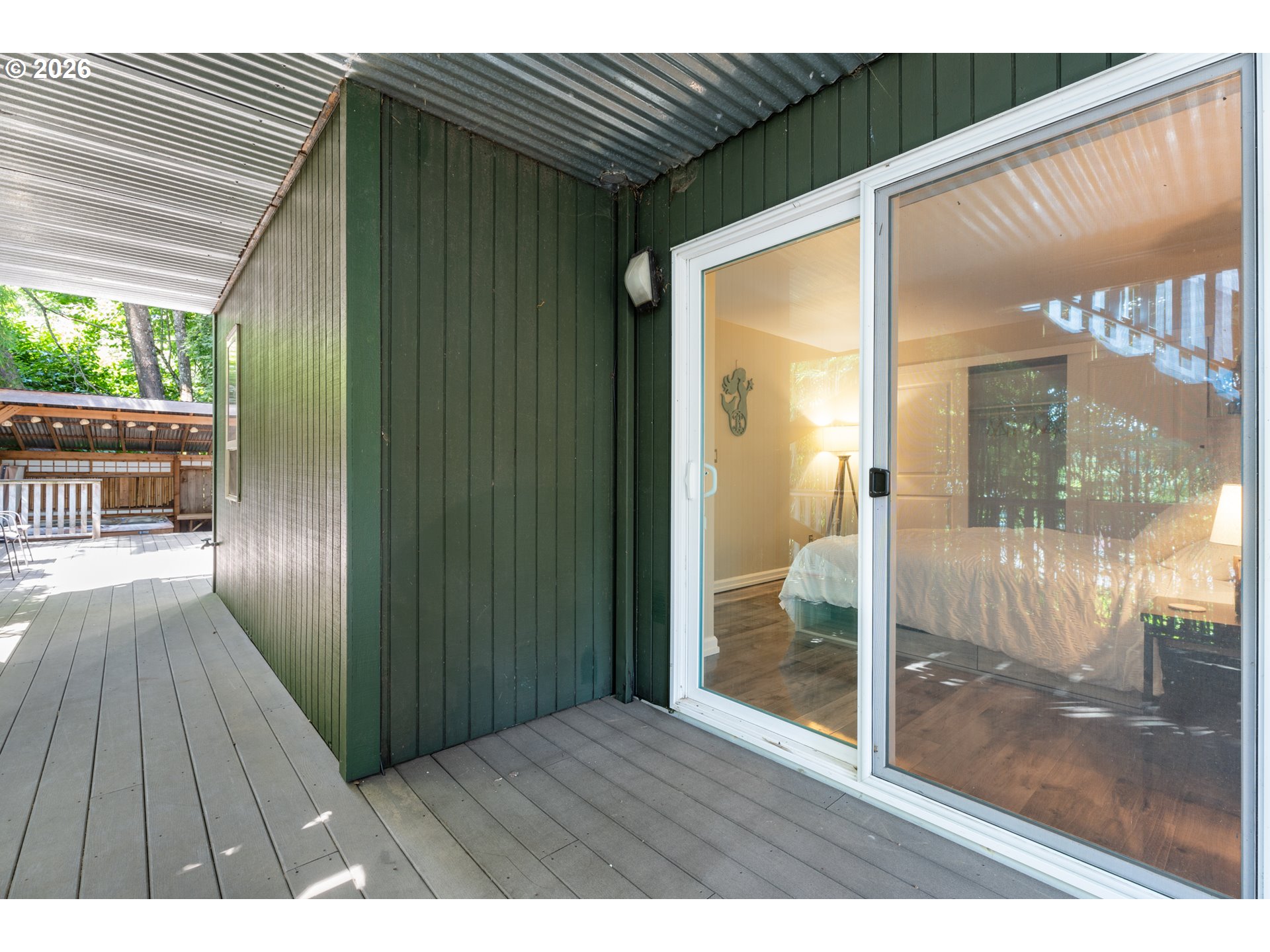 8957 Southwest Terwilliger Boulevard Portland, OR 97219 - Photo 27 of 44