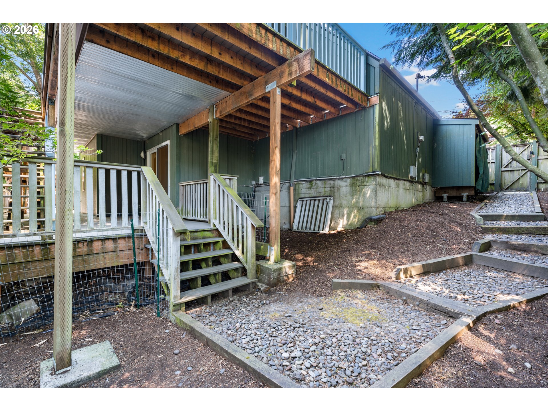 8957 Southwest Terwilliger Boulevard Portland, OR 97219 - Photo 35 of 44