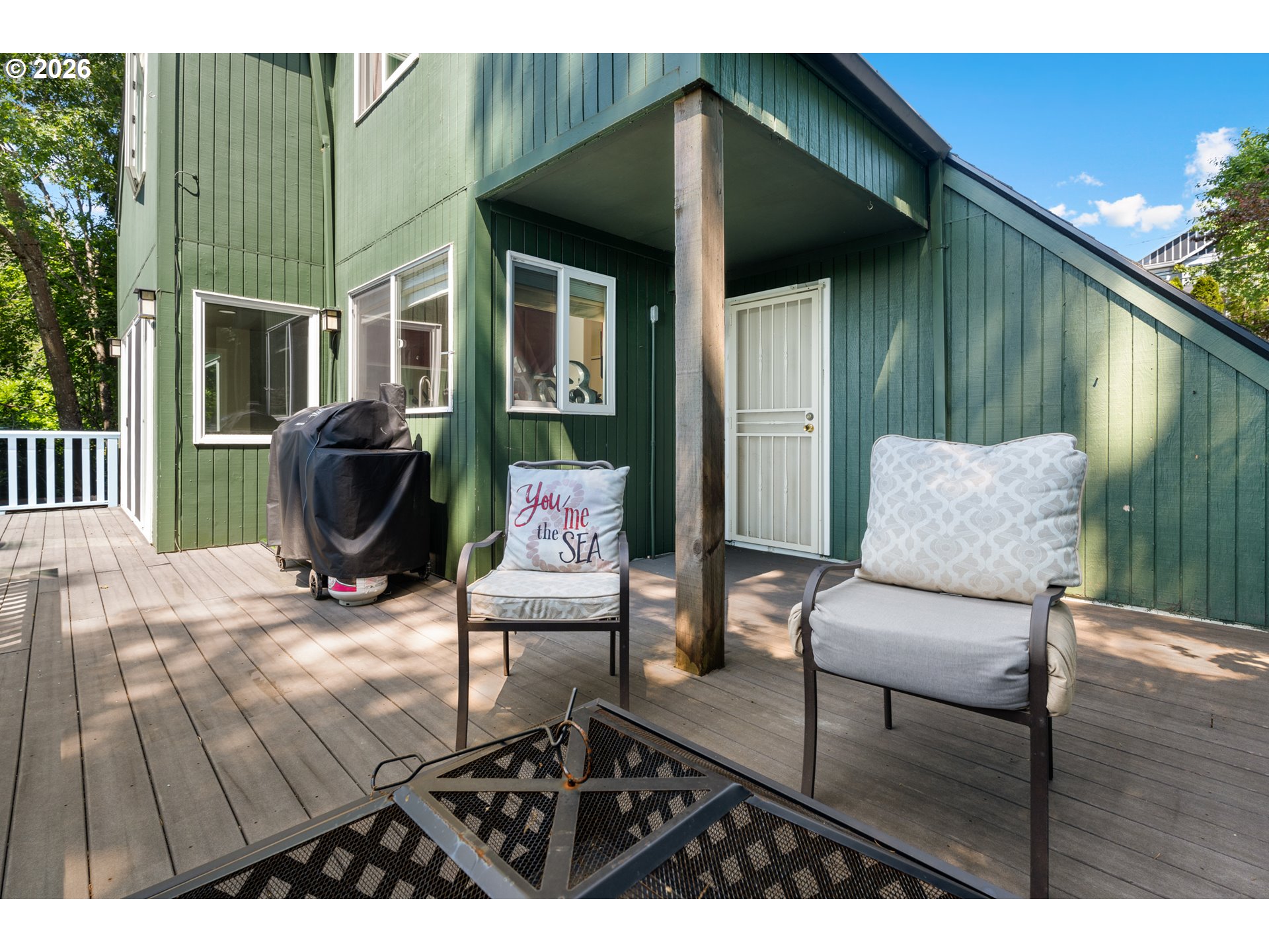 8957 Southwest Terwilliger Boulevard Portland, OR 97219 - Photo 38 of 44