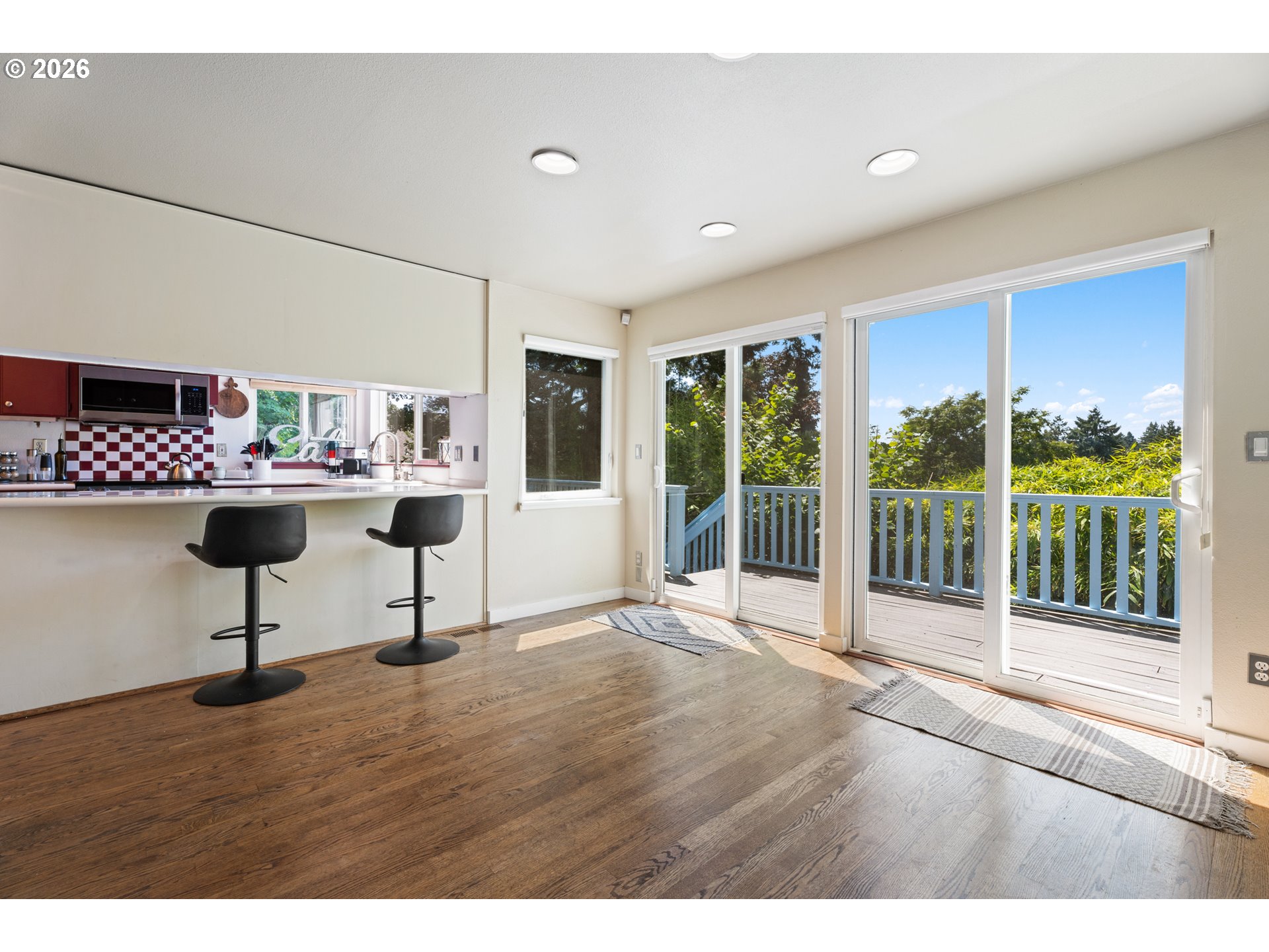 8957 Southwest Terwilliger Boulevard Portland, OR 97219 - Photo 6 of 44