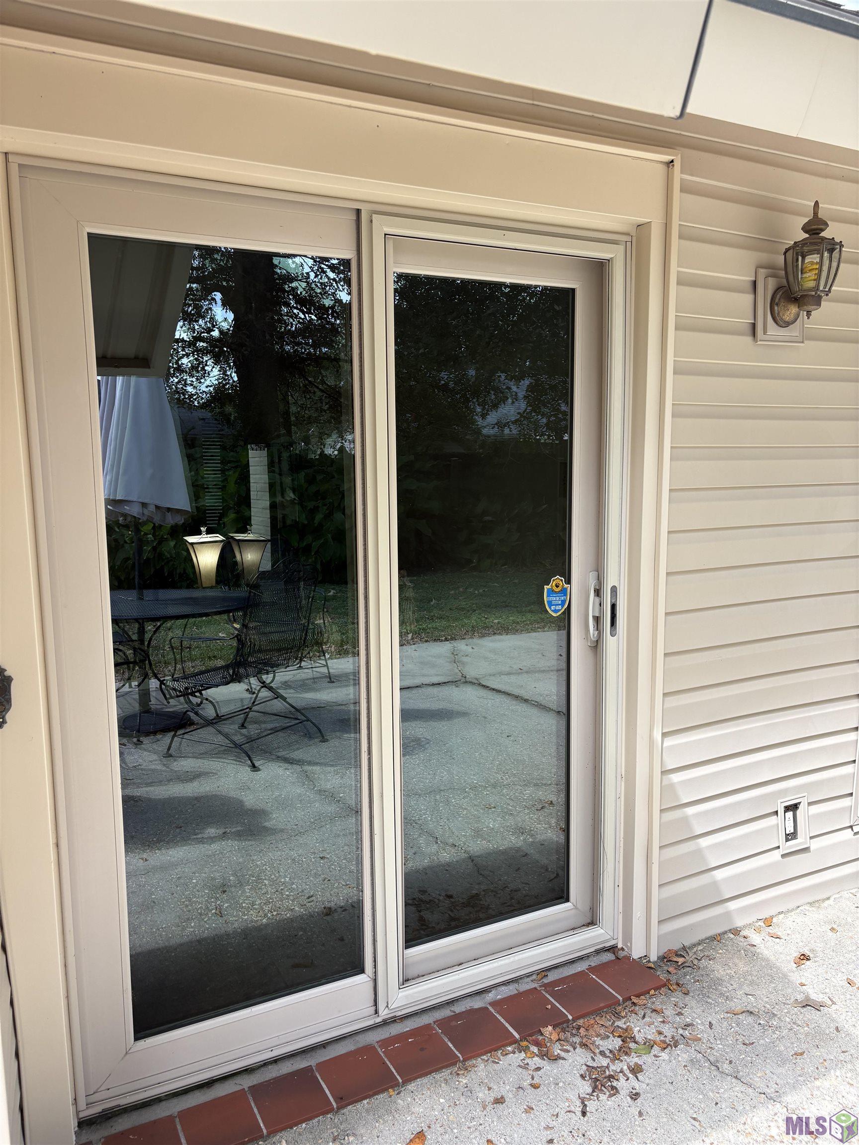 2241 General Jackson Avenue Baton Rouge, LA 70810 - Photo 12 of 13 Sliding Door