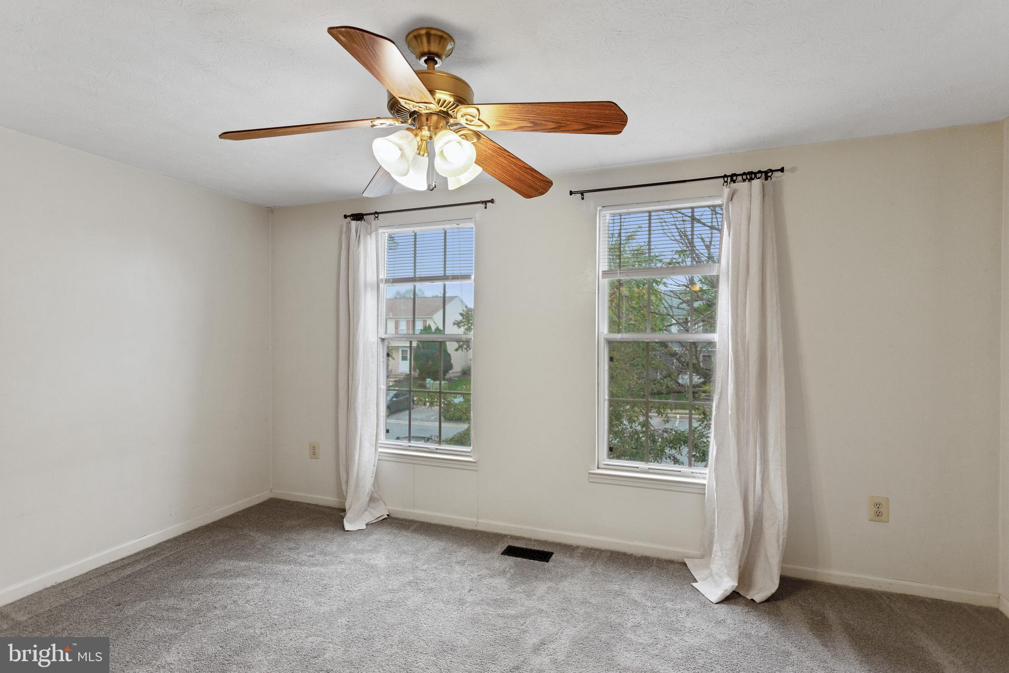 2225 Riding Crop Way Baltimore, MD 21244 - Photo 23 of 29 Master bedroom with ceiling fan