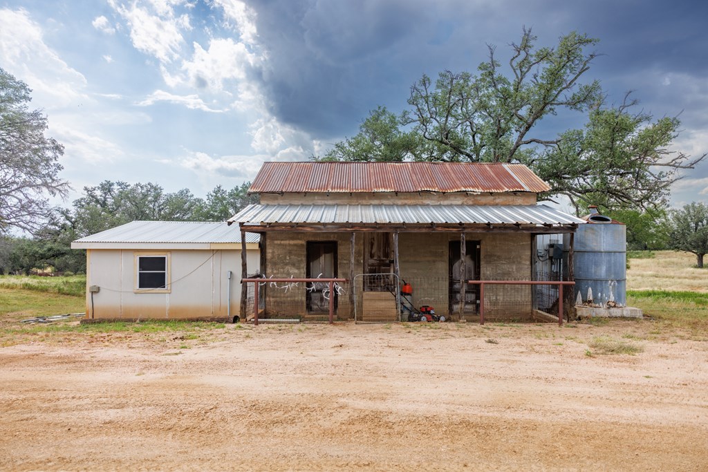 2300 Ranch Road 2323 Llano, TX 78643 - Photo 14 of 20
