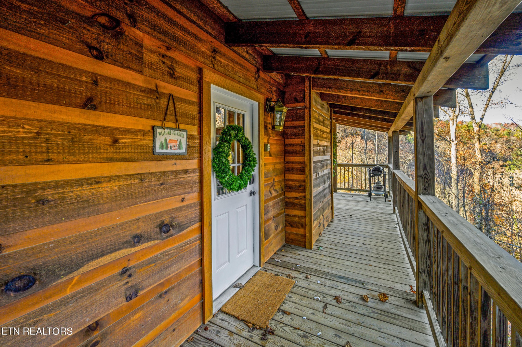 2505 Wildcat Ridge Road Sevierville, TN 37862 - Photo 20 of 48 a view of wooden door