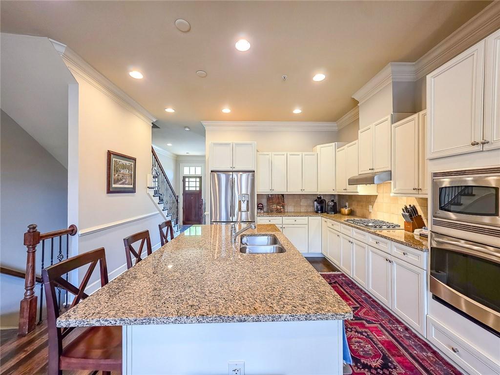 302 Riversgate Drive, Unit 55 Atlanta, GA 30339 - Photo 16 of 48 Gallery Image 16