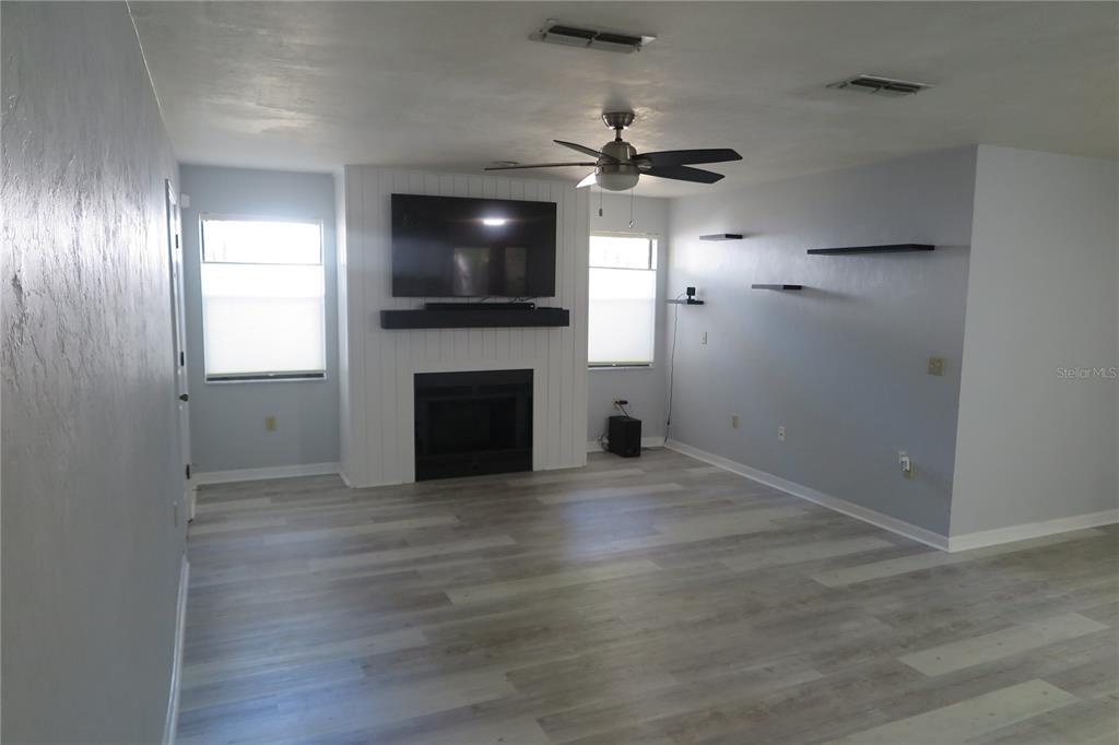 8215 Southwest 47th Road Gainesville, FL 32608 - Photo 12 of 36