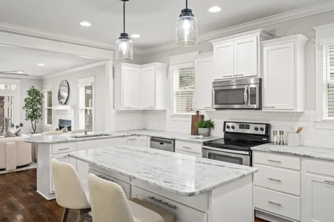 $649,900 | 6106 New York Avenue, Unit A, Nashville, TN 37209