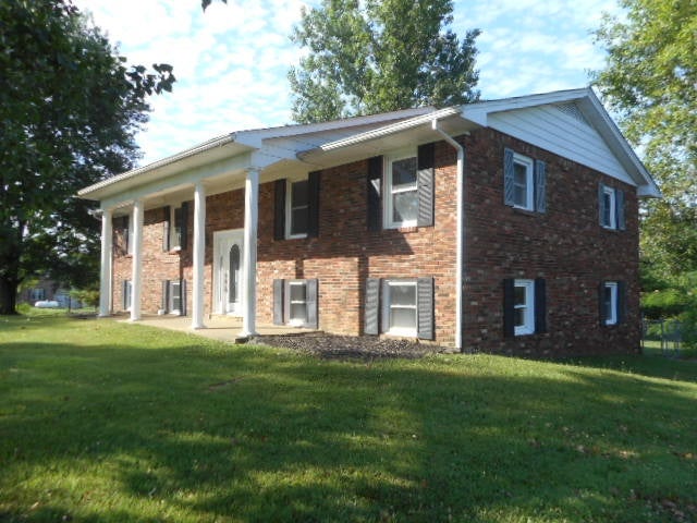1041 Phillips Road Smiths Grove, KY 42171 - Photo 2 of 31 Gallery Image 2