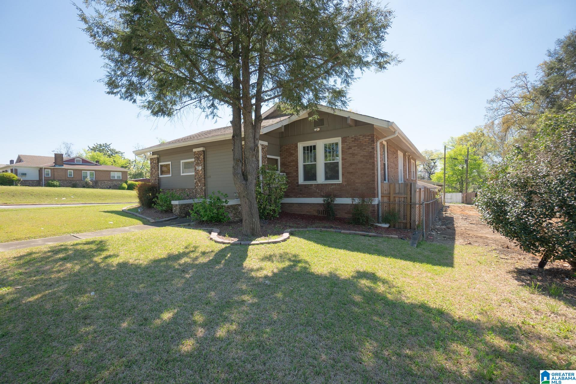 1815 Warrior Road Birmingham, AL 35208 - Photo 3 of 6