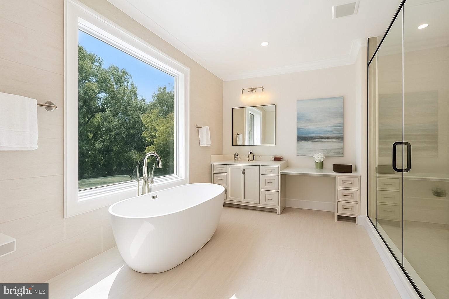 6513 Millwood Road Bethesda, MD 20817 - Photo 19 of 40 Primary Bathroom