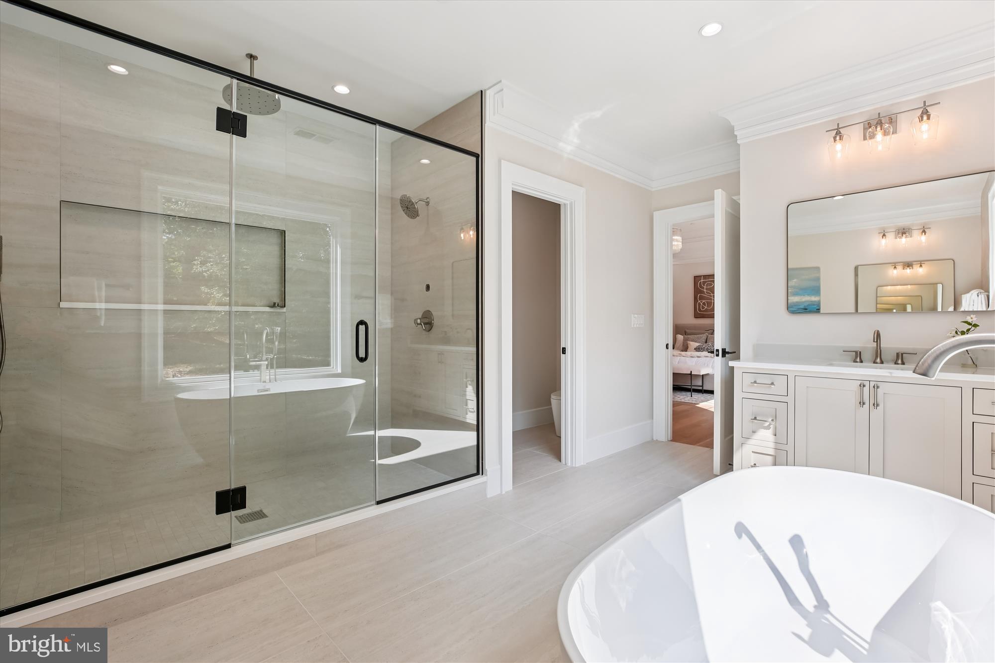 6513 Millwood Road Bethesda, MD 20817 - Photo 20 of 40 Primary Bath