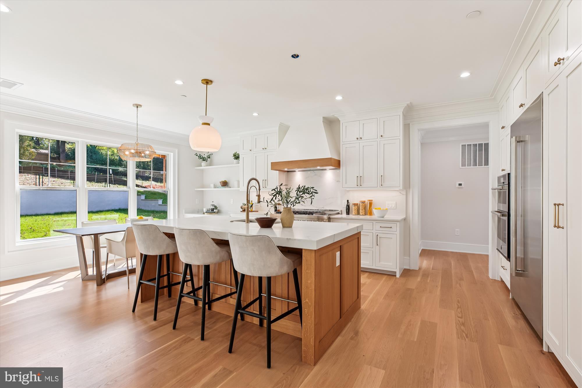 6513 Millwood Road Bethesda, MD 20817 - Photo 6 of 40 Kitchen
