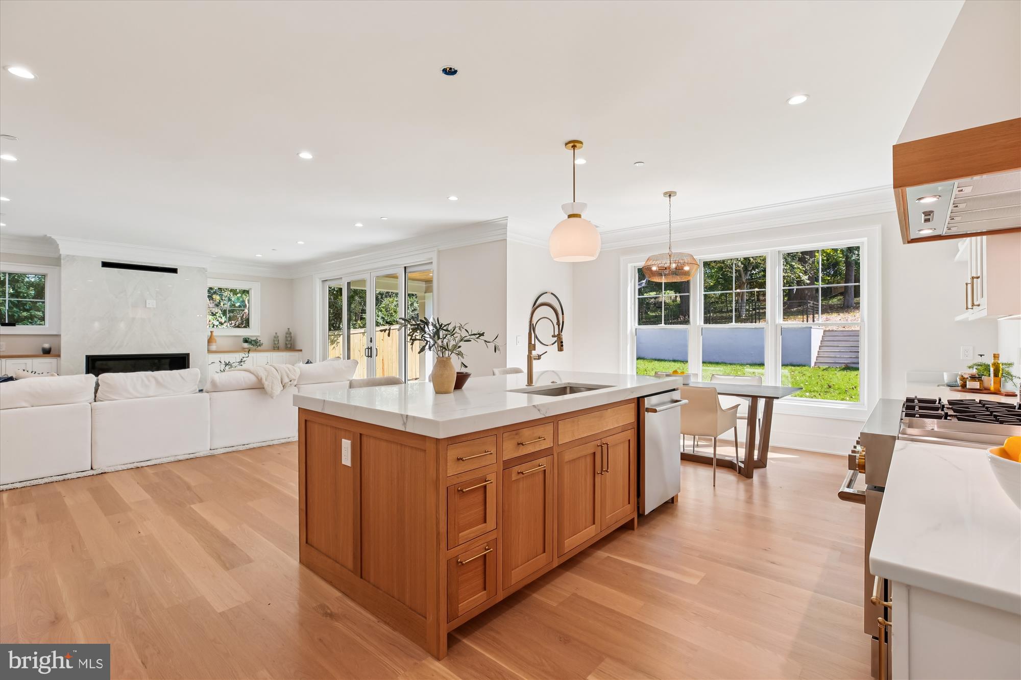 6513 Millwood Road Bethesda, MD 20817 - Photo 8 of 40 Kitchen