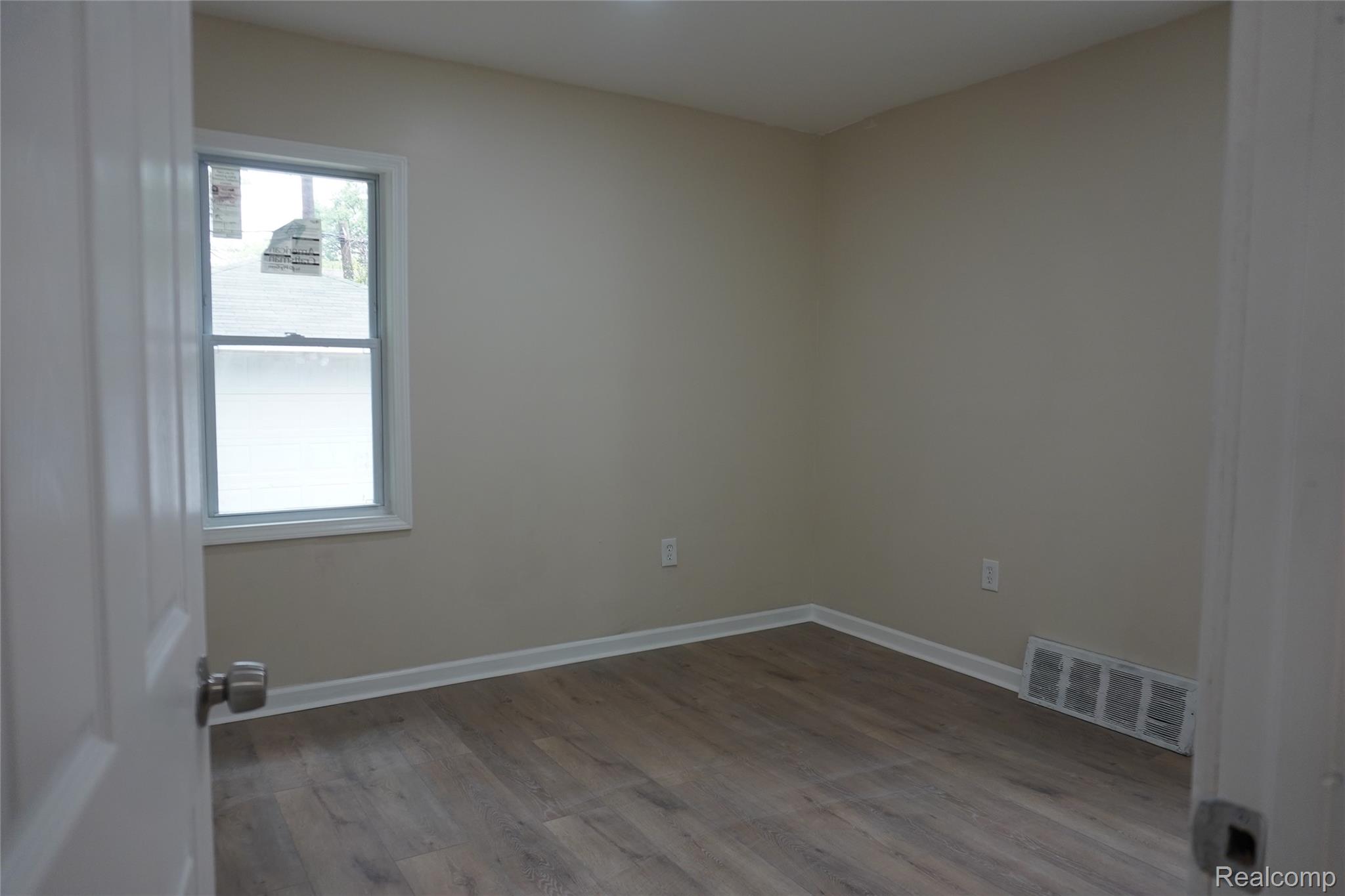 18827 Keystone Street Detroit, MI 48234 - Photo 16 of 24 DSC05683.JPG