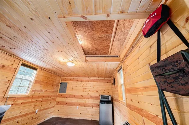 $969,000 | 13150 Norris Road, Rayville, MO 64084