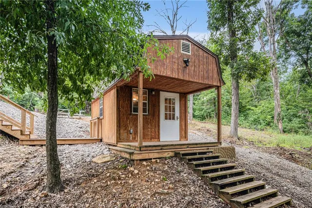 $969,000 | 13150 Norris Road, Rayville, MO 64084