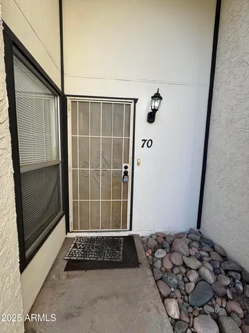 $1,400 | 1051 South Dobson Road, Unit 70, Mesa, AZ 85202