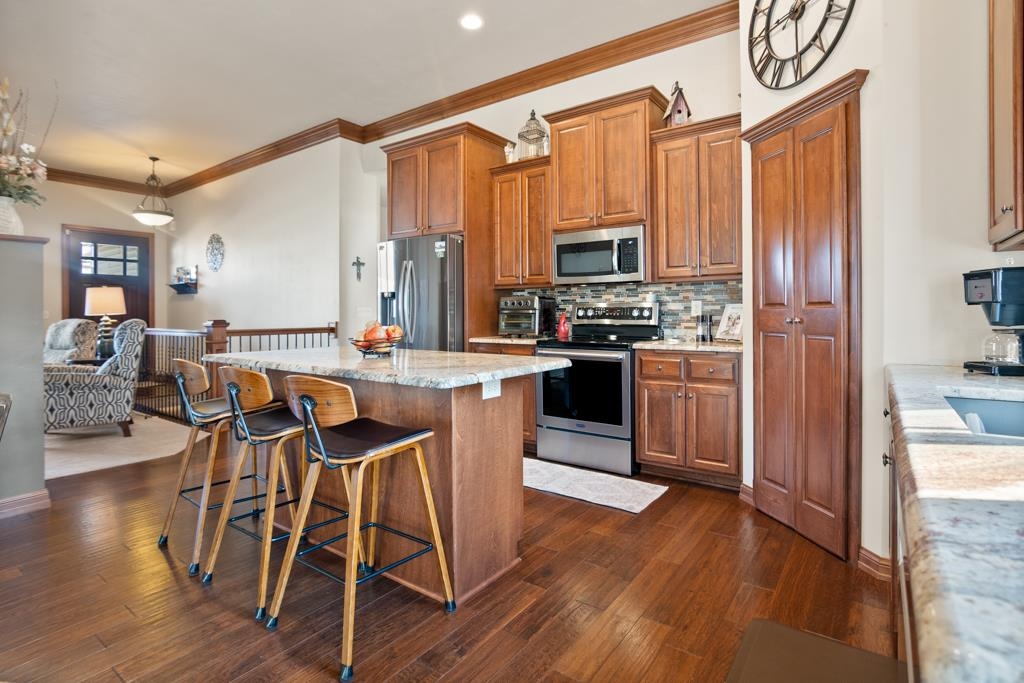 1024 Faversham Way Green Bay, WI 54313 - Photo 12 of 67