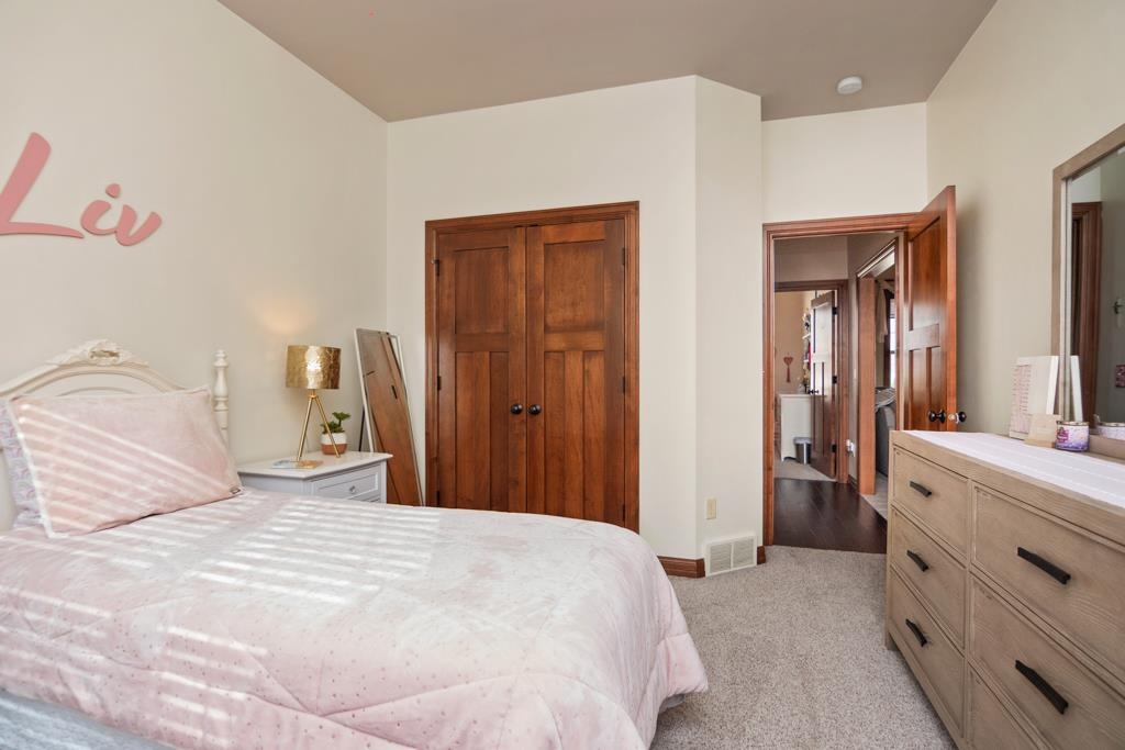 1024 Faversham Way Green Bay, WI 54313 - Photo 28 of 67