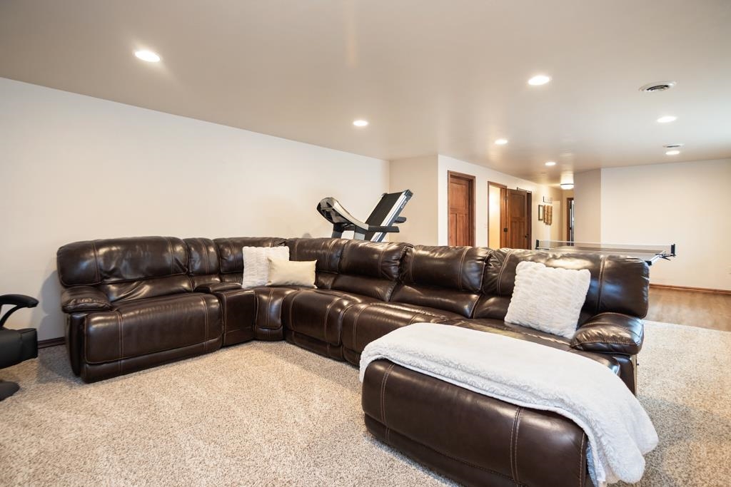 1024 Faversham Way Green Bay, WI 54313 - Photo 33 of 67
