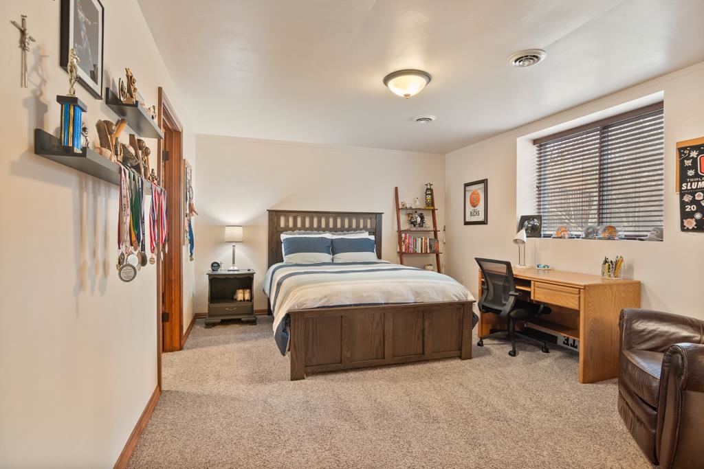 1024 Faversham Way Green Bay, WI 54313 - Photo 37 of 67