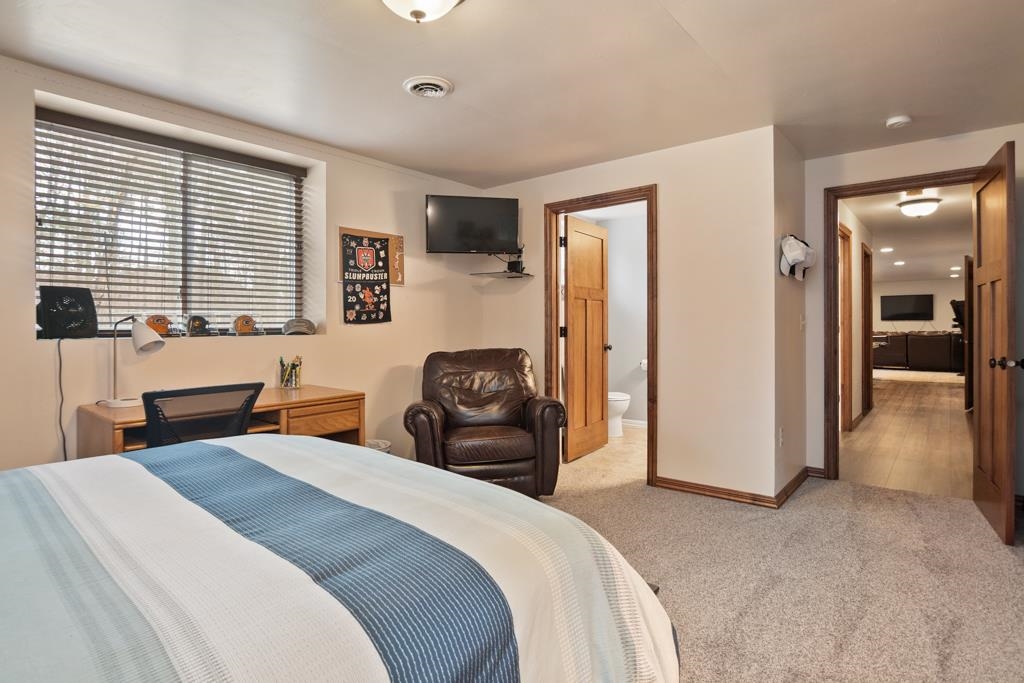 1024 Faversham Way Green Bay, WI 54313 - Photo 38 of 67