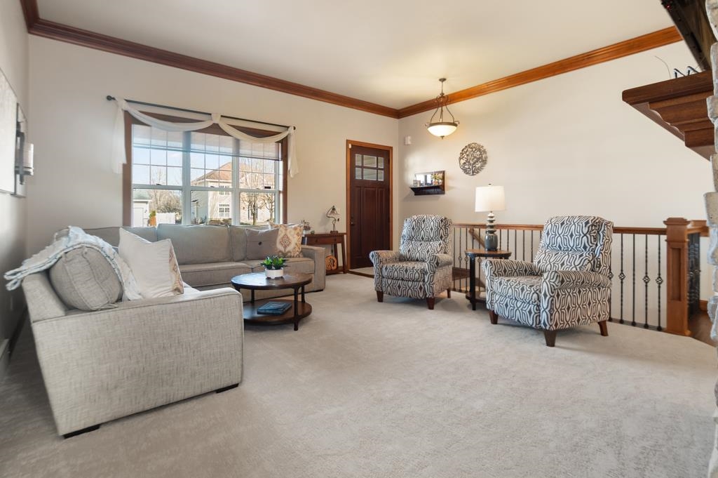 1024 Faversham Way Green Bay, WI 54313 - Photo 5 of 67