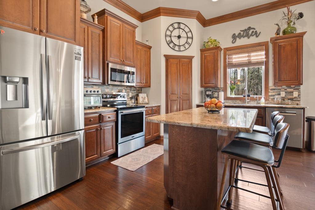 1024 Faversham Way Green Bay, WI 54313 - Photo 8 of 67
