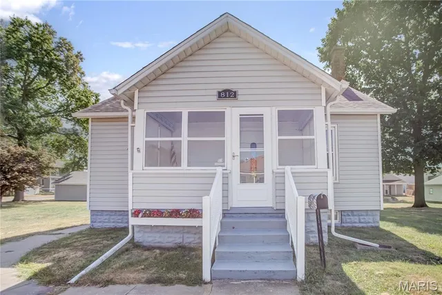$170,000 | 812 West Exchange Street, Jerseyville, IL 62052
