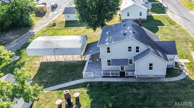 $170,000 | 812 West Exchange Street, Jerseyville, IL 62052