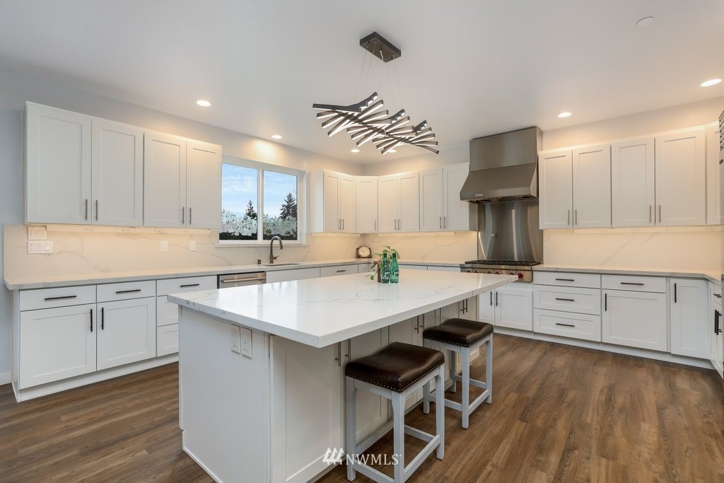 1012 219th Place Southeast Bothell, WA 98021 - Photo 10 of 30