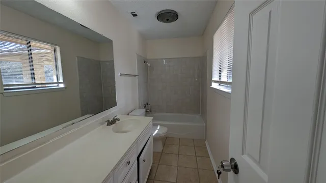 $1,995 | 16403 Forest Way, Austin, TX 78734