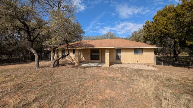 $1,995 | 16403 Forest Way, Austin, TX 78734