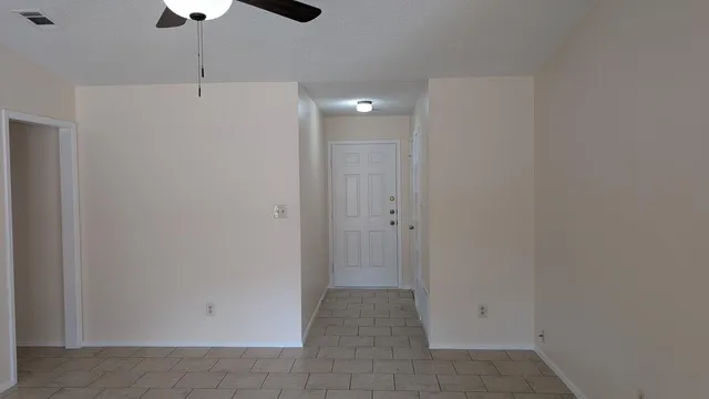 $1,995 | 16403 Forest Way, Austin, TX 78734