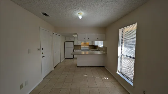 $1,995 | 16403 Forest Way, Austin, TX 78734