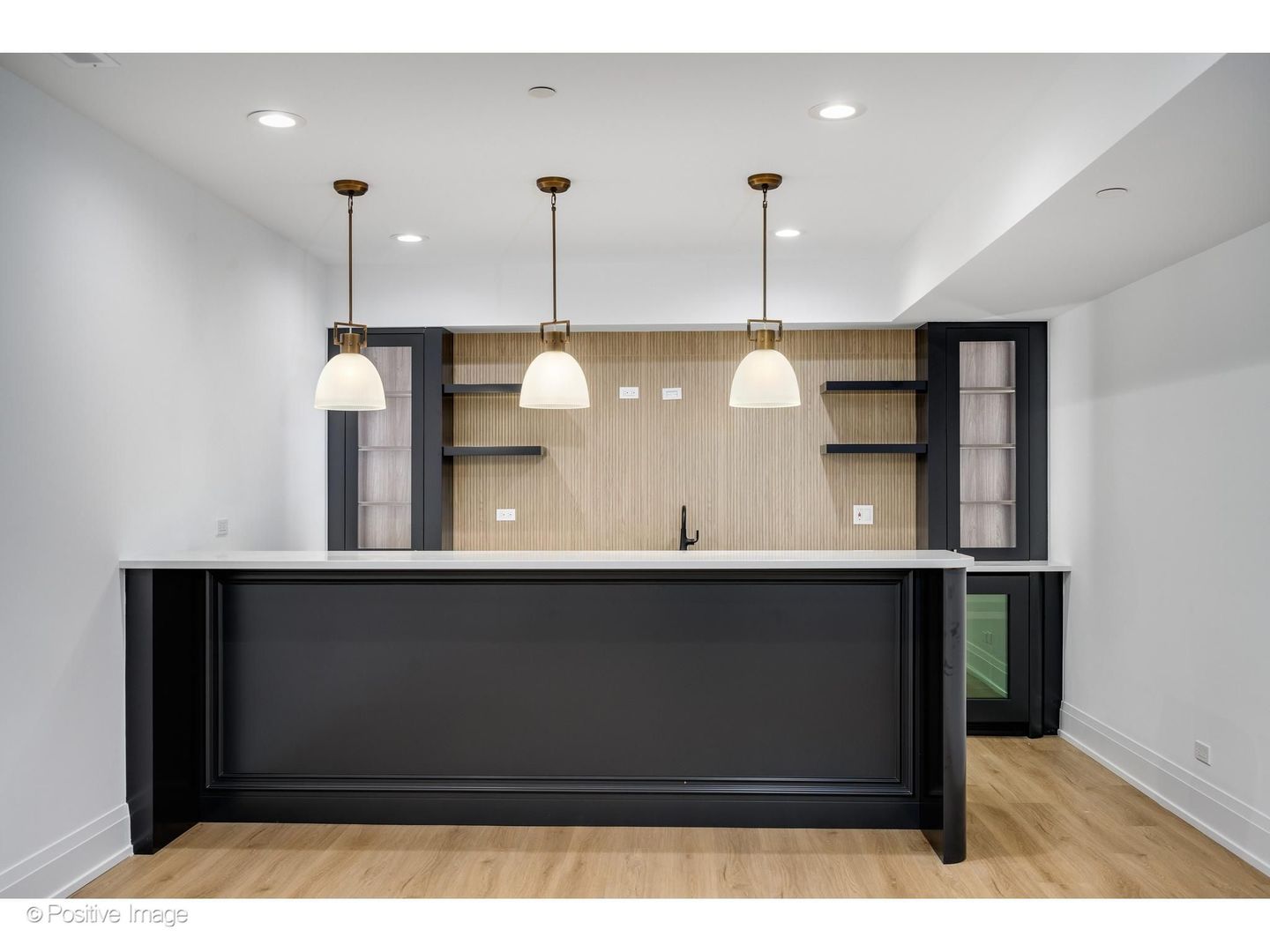 1851 Oakwood Road Northbrook, IL 60062 - Photo 40 of 56