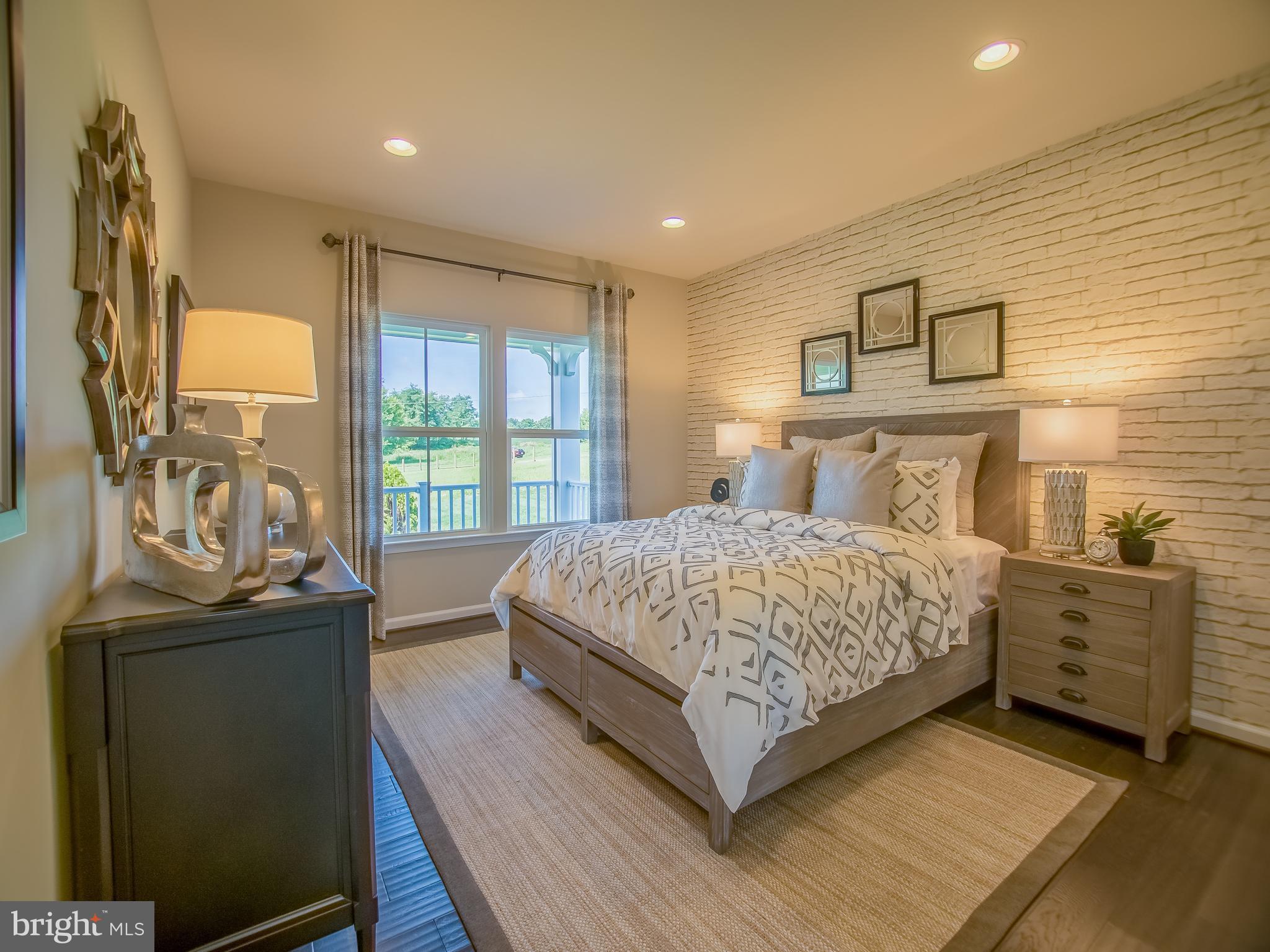 FIRST FLOOR BEDROOM